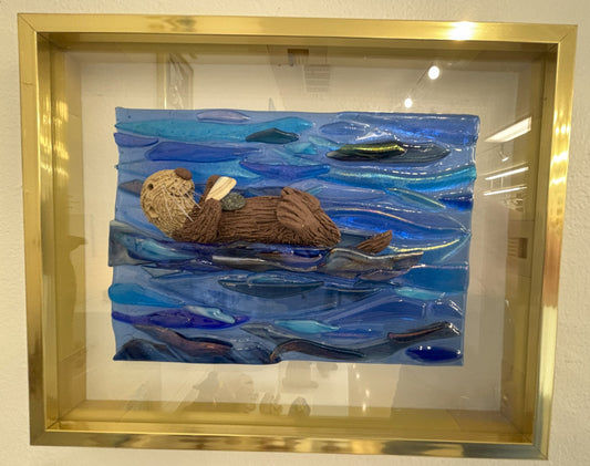 8 X 10 Clay Otter Laying with Shell