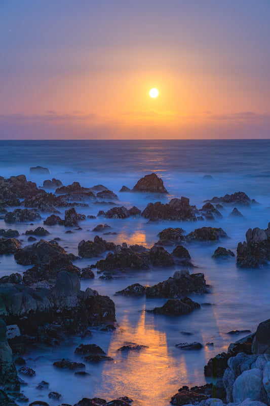 Pacific Moon 16 X 24 Metal Print