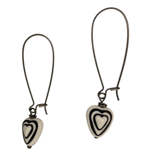 Earrings - Black/White Hearts